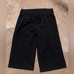 Lululemon Wide-Leg Crop